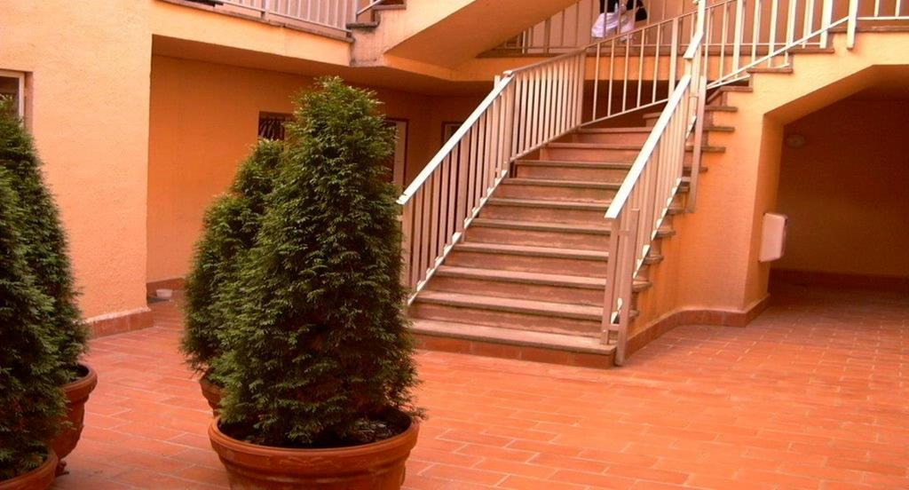 Apartamento Dinasty Емпуриабрава Екстериор снимка