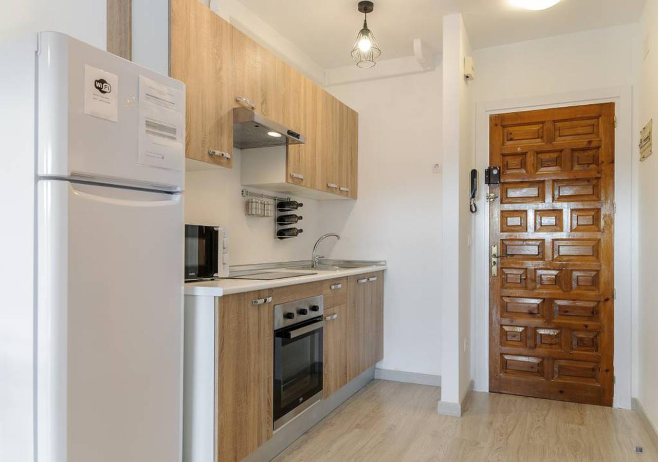 Apartamento Dinasty Емпуриабрава Екстериор снимка