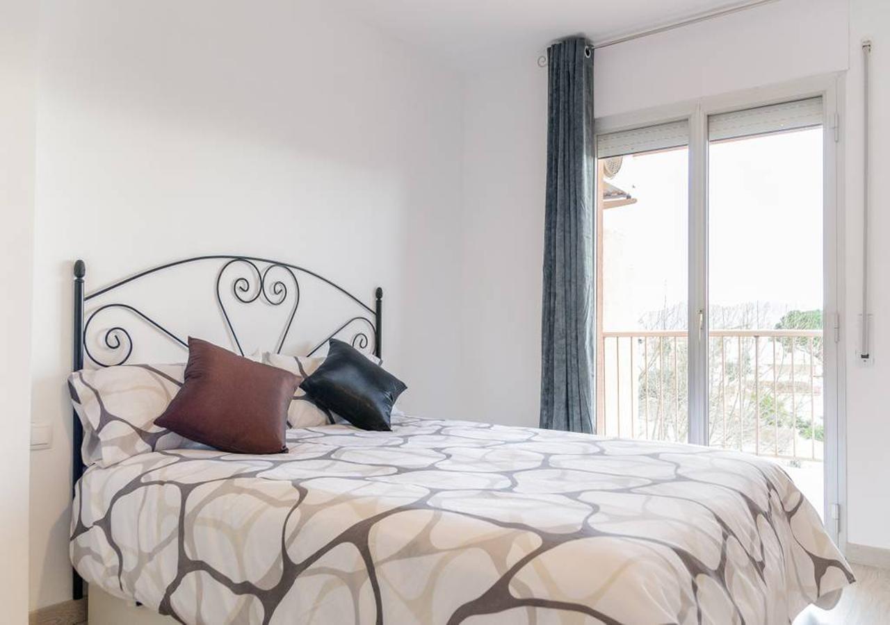 Apartamento Dinasty Емпуриабрава Екстериор снимка